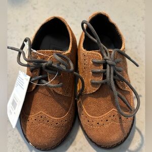 Janie and Jack Brown Suede Wingtips, size 4.